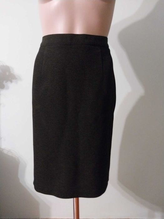 Костюм на підкладці Піджак + спідниця розмір 44-46