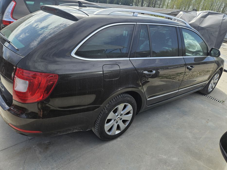 Skoda Superb II  kombi drzwi klapa Zderzak fotele skóra