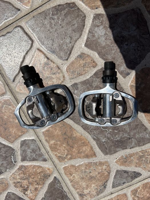 Avancos syncros e pedais