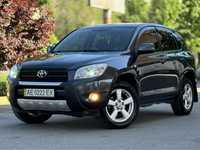 Продам Toyota Rav 4