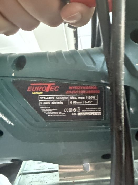Wyrzynarka elektryczna piła do drewna
