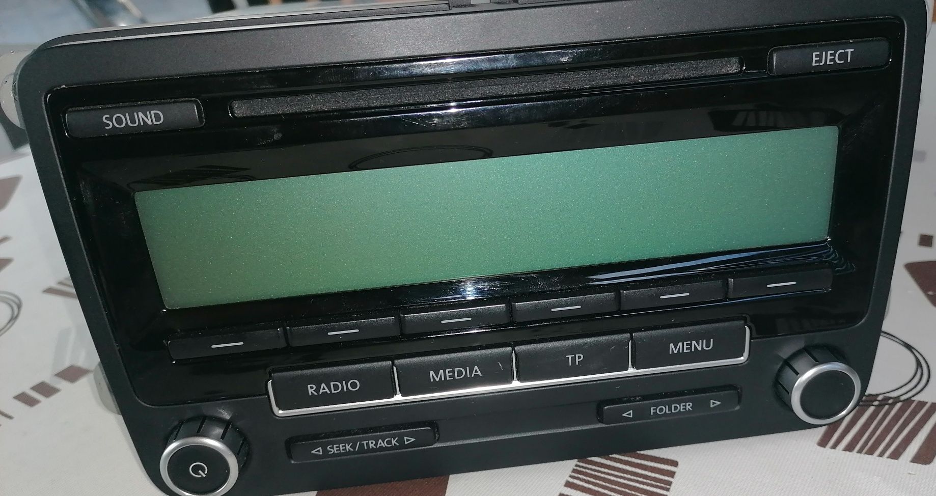 VW Radio LOW EU BVX Blaupunkt z kodem