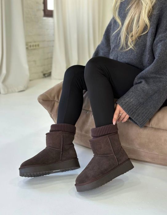 Замшеві шоколадні уггі