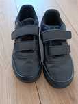 Buty sportowe adidas 30.5