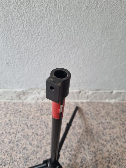 Tripé pequeno em ferro ver fotos