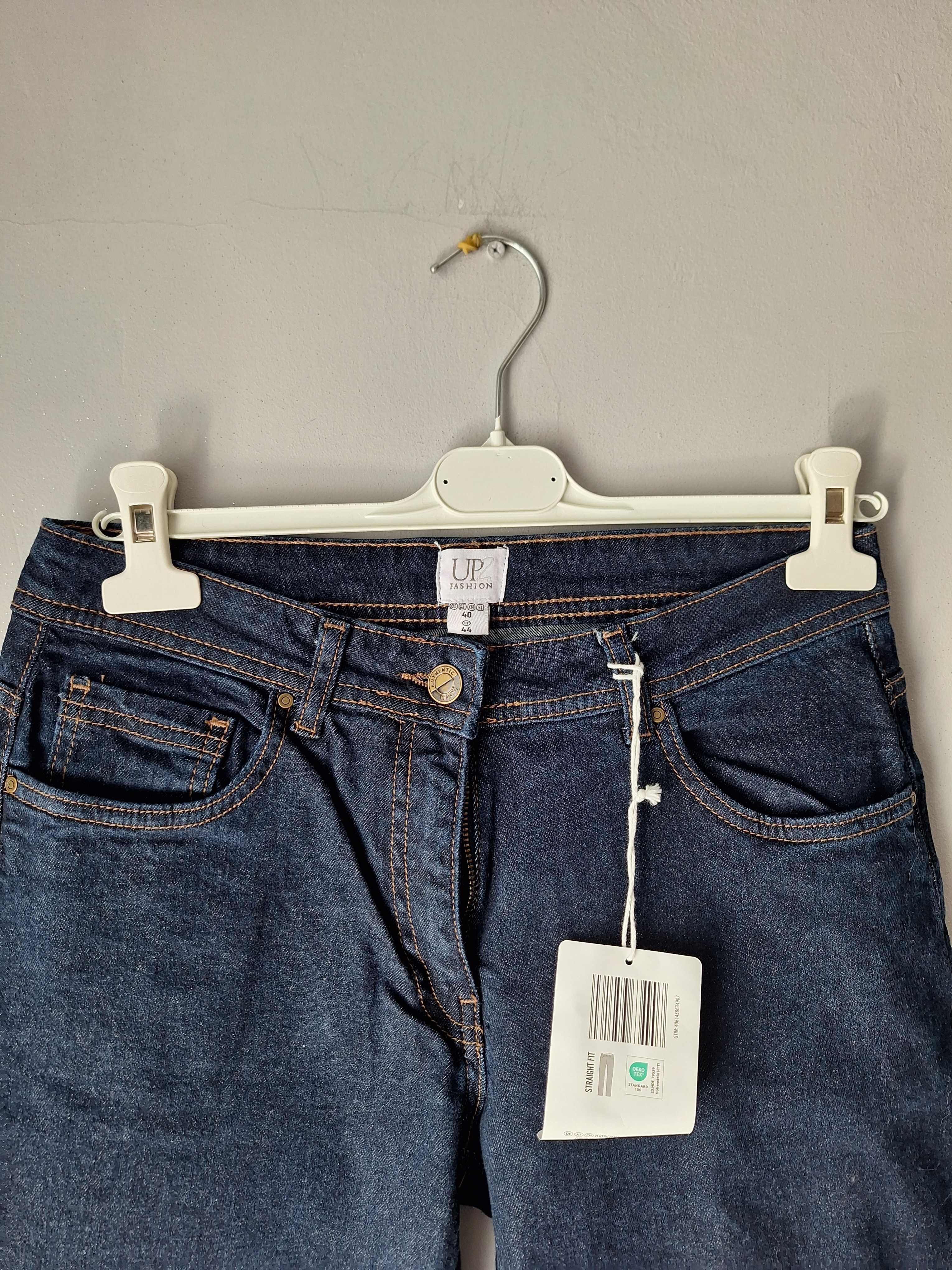 Nowe spodnie jeansy