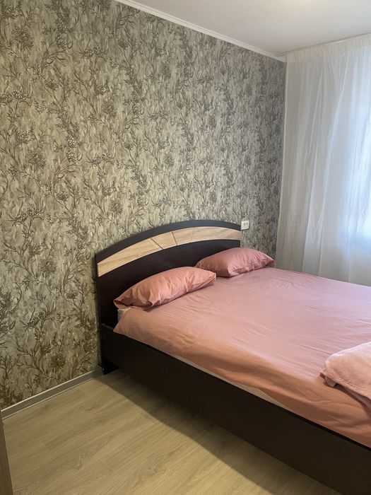 Подобова оренда квартири. Трехкомнатная квартира. Центр 95 квартал