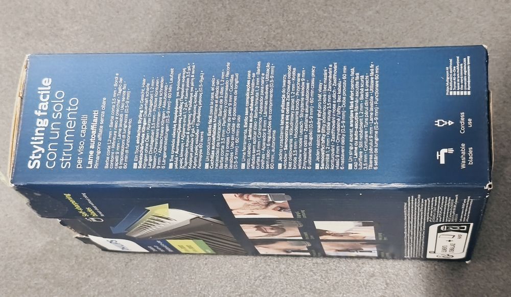 Philips Multigroom Series 3000

model 7 w 1