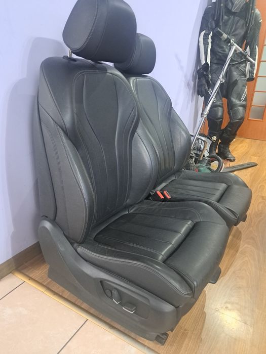 Fotele siedzenia skórzane przód BMW X5 F15