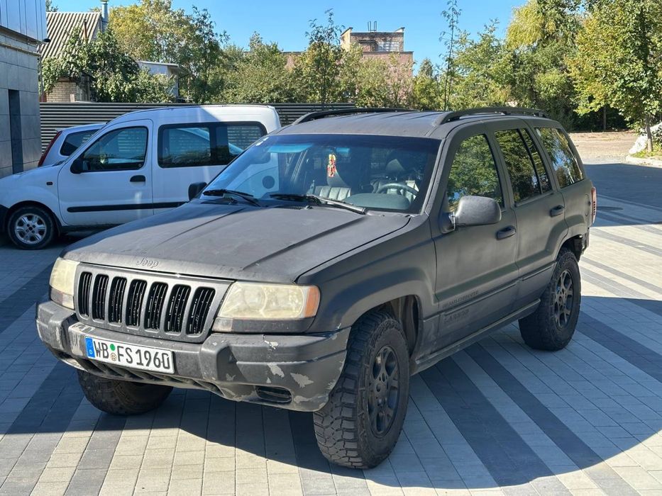 Jeep Cherokee 2002 4.0 бензин