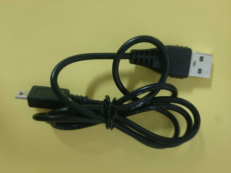 Мини камера видеонаблюдения SQ11 1080P + карта памяти 4 гб