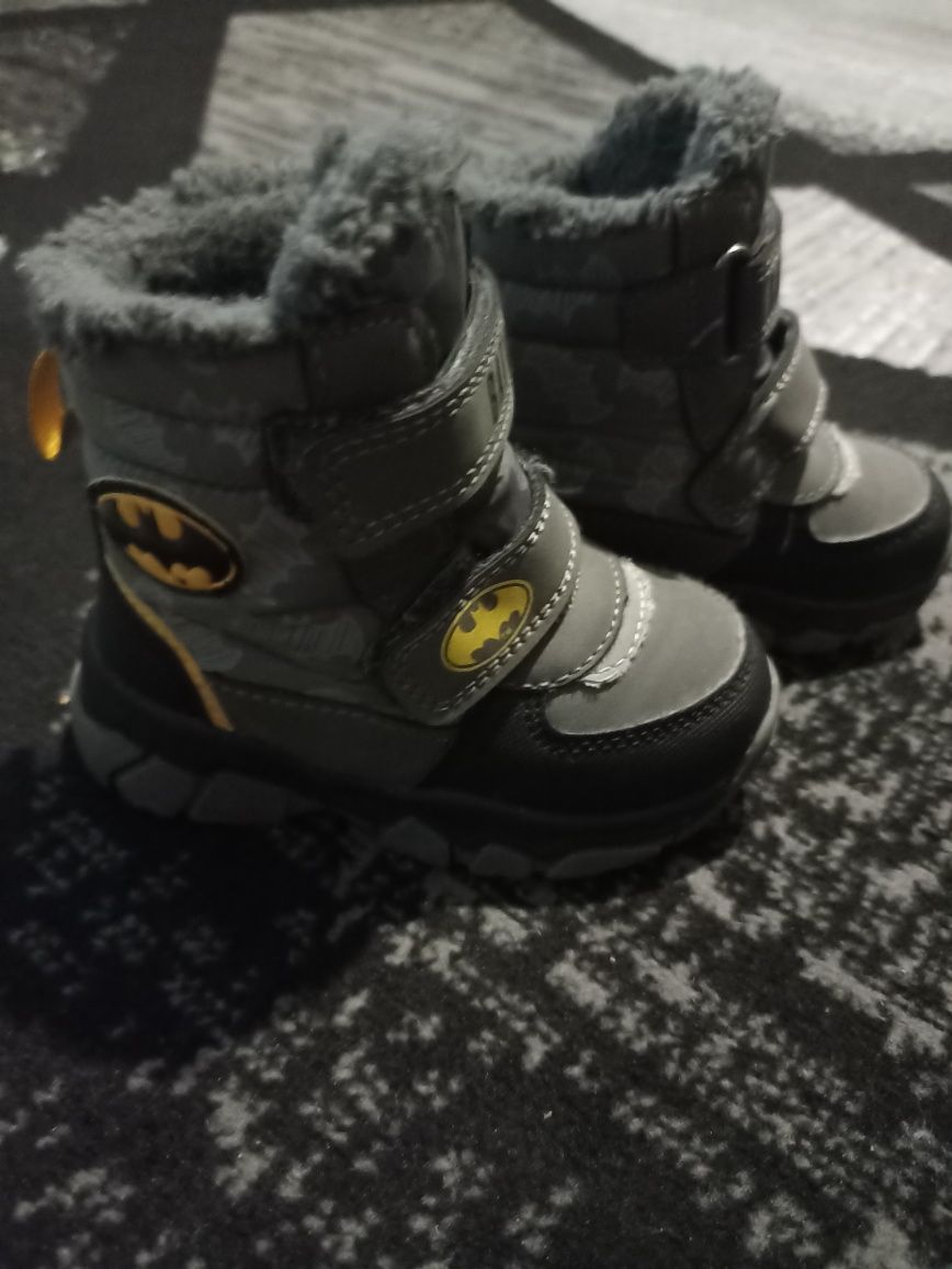 Buty zimowe dziecięce Batman SMYK 22