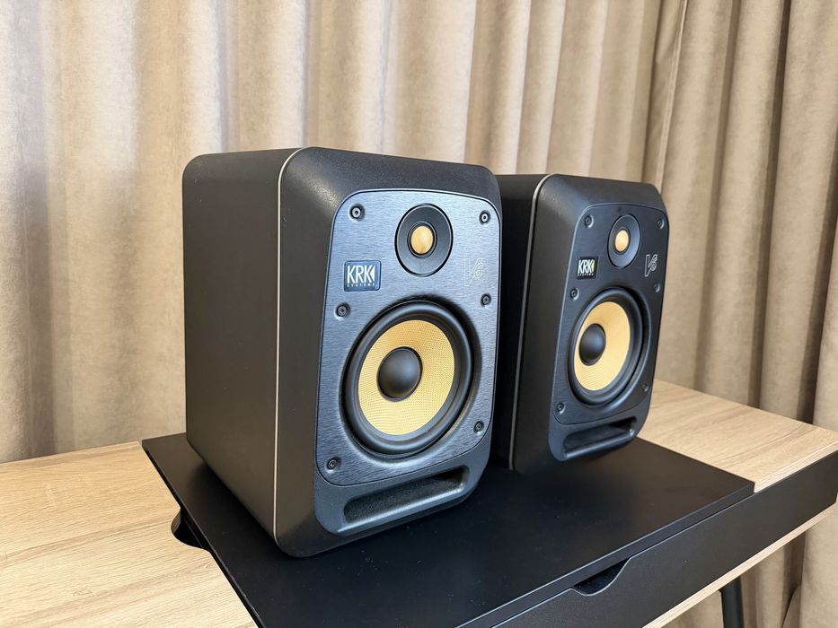 2 monitory studyjne KRK V6 s4 Jak Nowe !!!