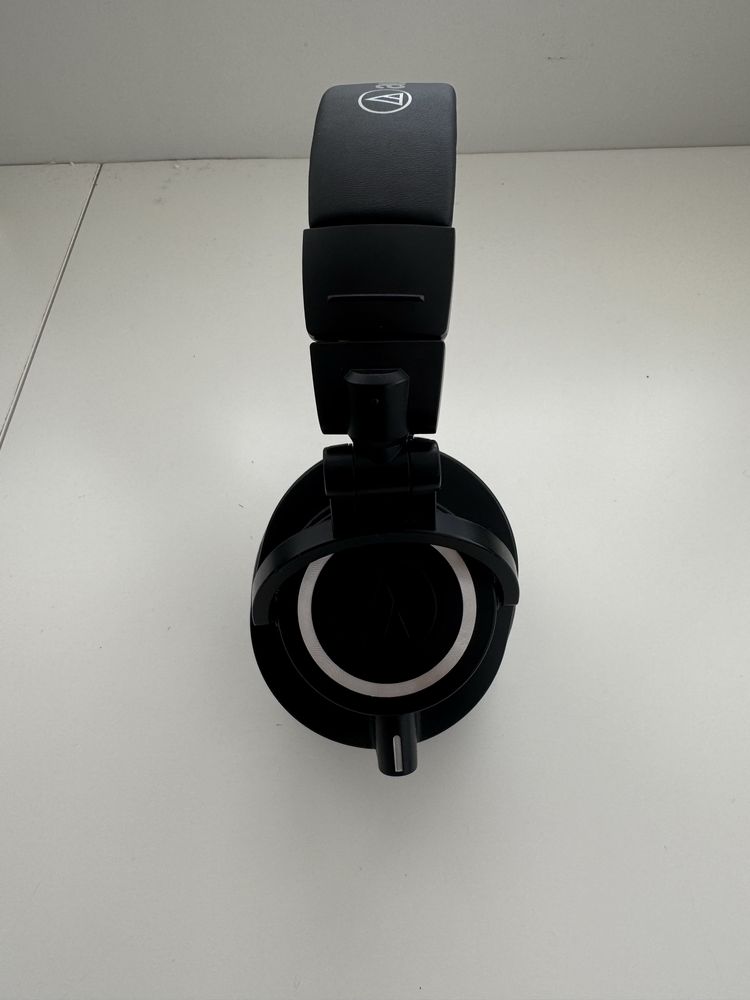 Auscultadores Audio-Technica ATH-M50X