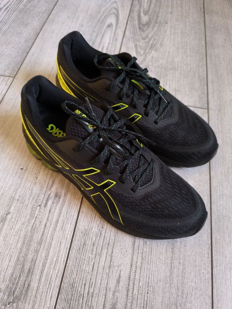 Asics quantum 180 r. 44/28