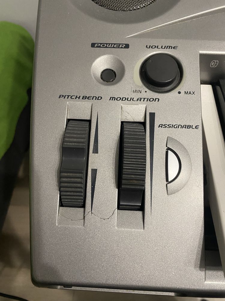 Casio MZ-2000 Keyboard statyw gratis