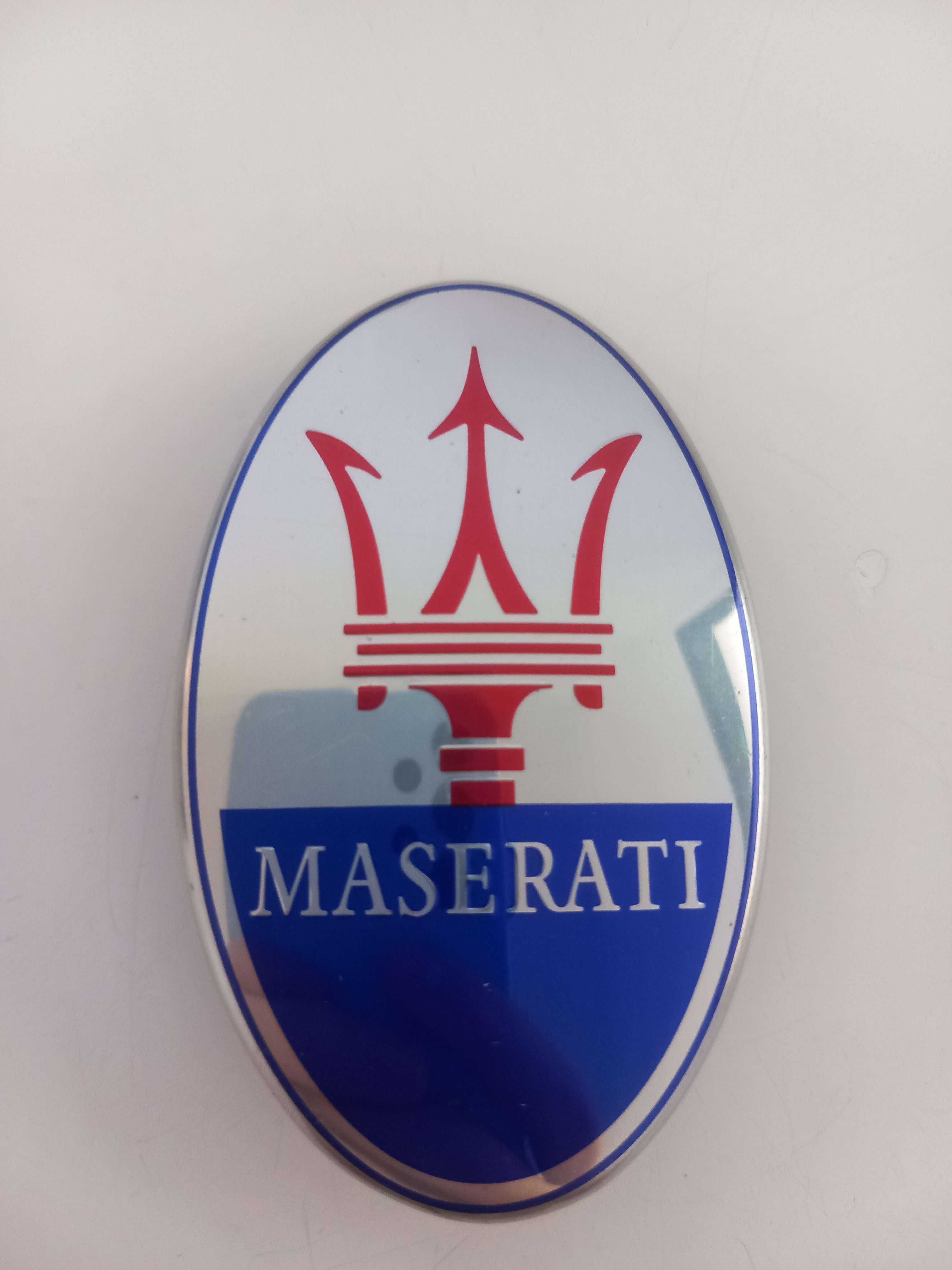 Maserati Ghibli Quattroporte - znaczek logo emblemat zderzaka