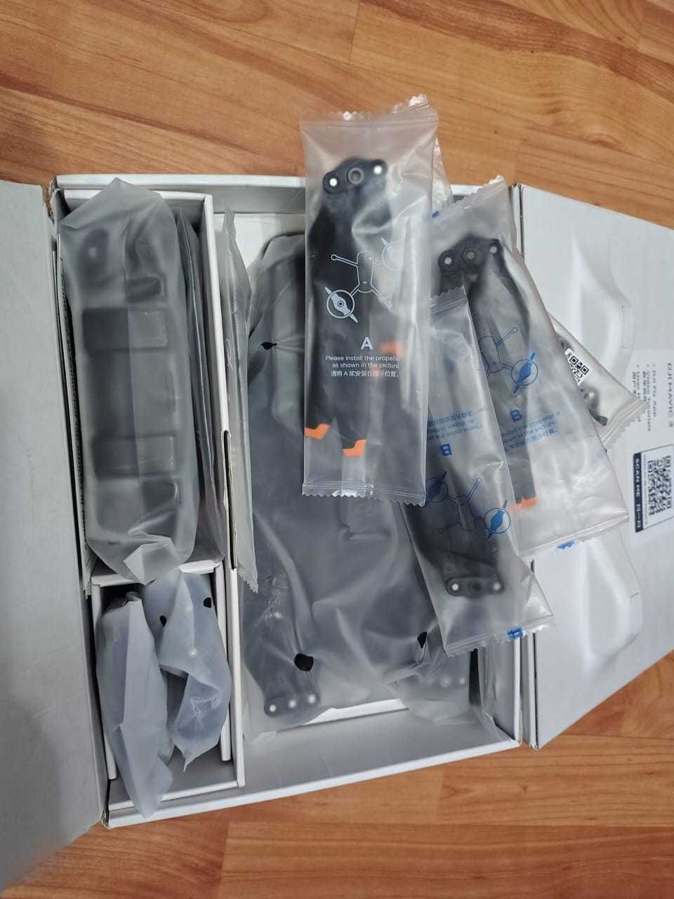 Квадрокоптер DJI Mavic 3