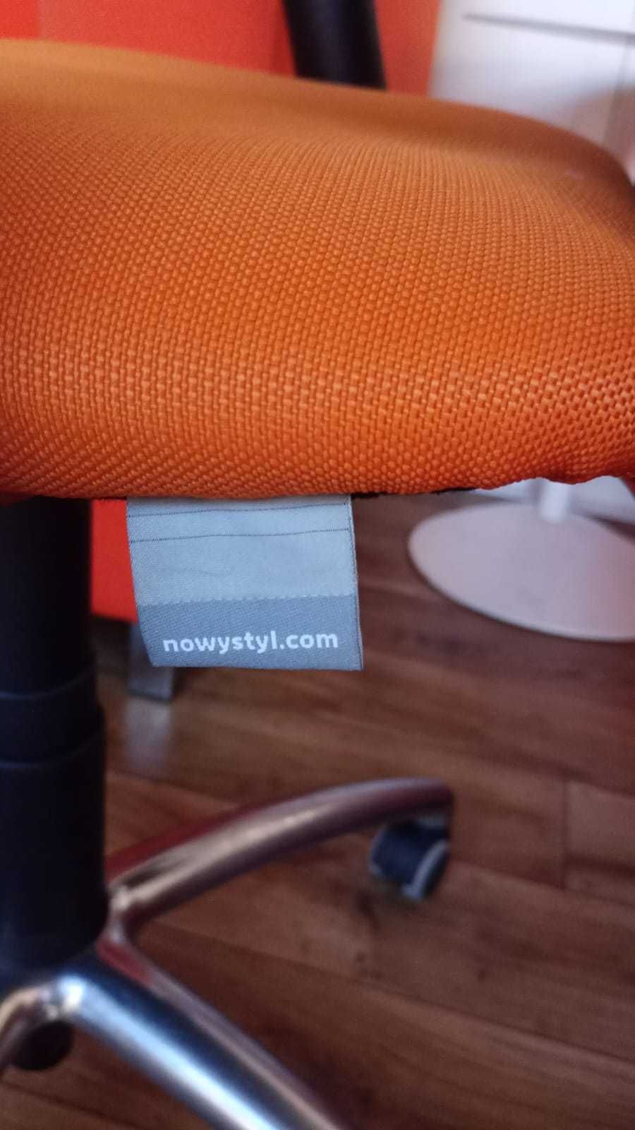 Fotel NOWY STYL fotel obrotowy krzesło biurowe do biur szkół domu