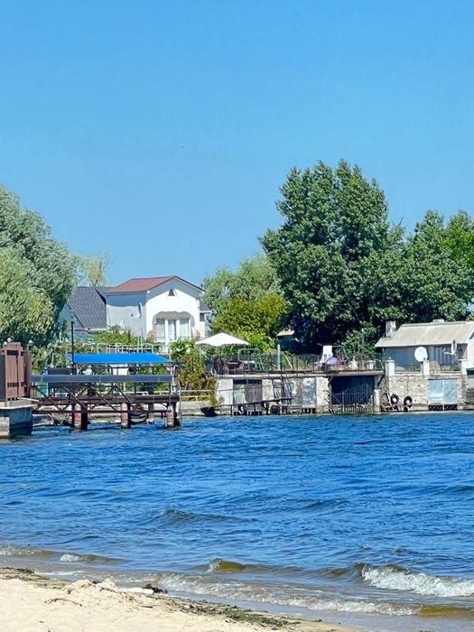 Продам дом с баней и  пирсом в с.Разумовка