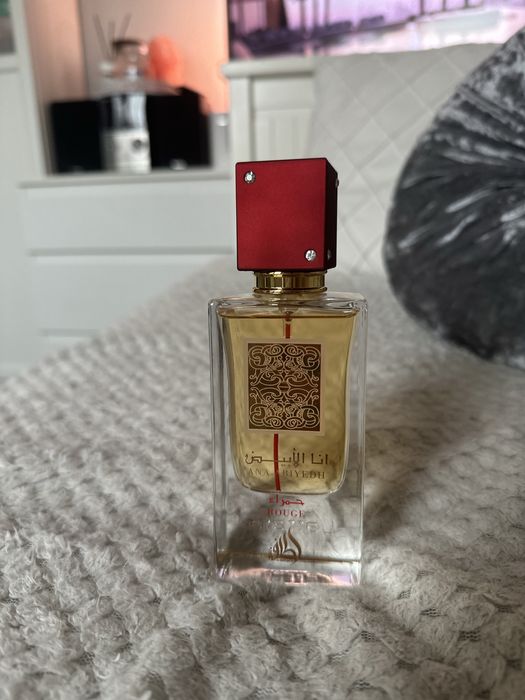 Lattafa Abiyedh Rouge raz psiknięte