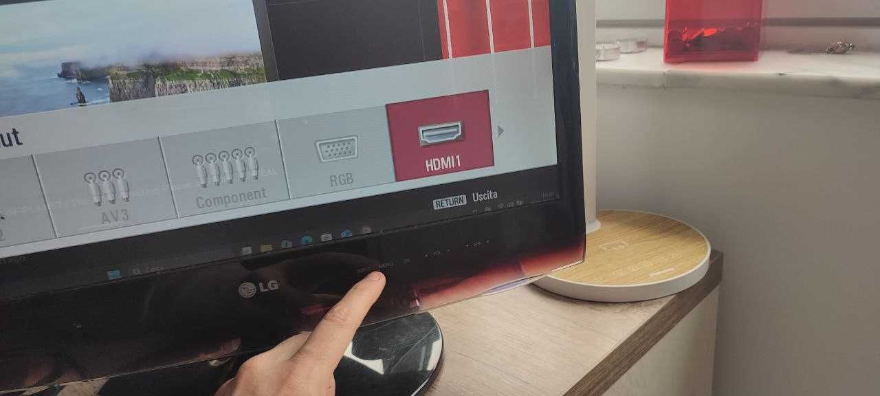 TV - Monitor LG 22'' ótimo estado - flatron modelo M2062D
