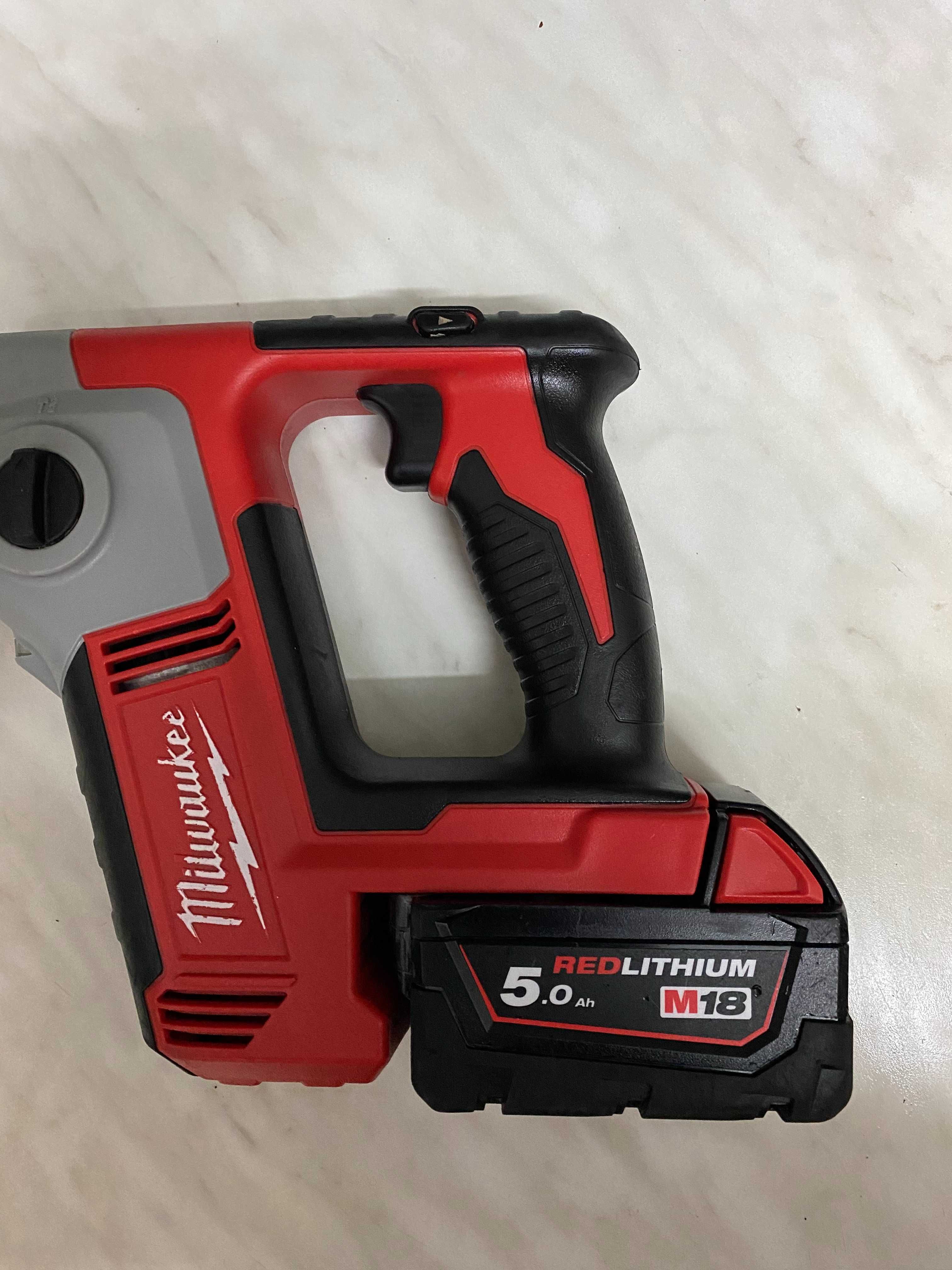 Młotowiertarka SDS-Plus 1,2J MILWAUKEE M18 BH MILWAUKEE M18 5.0Ah