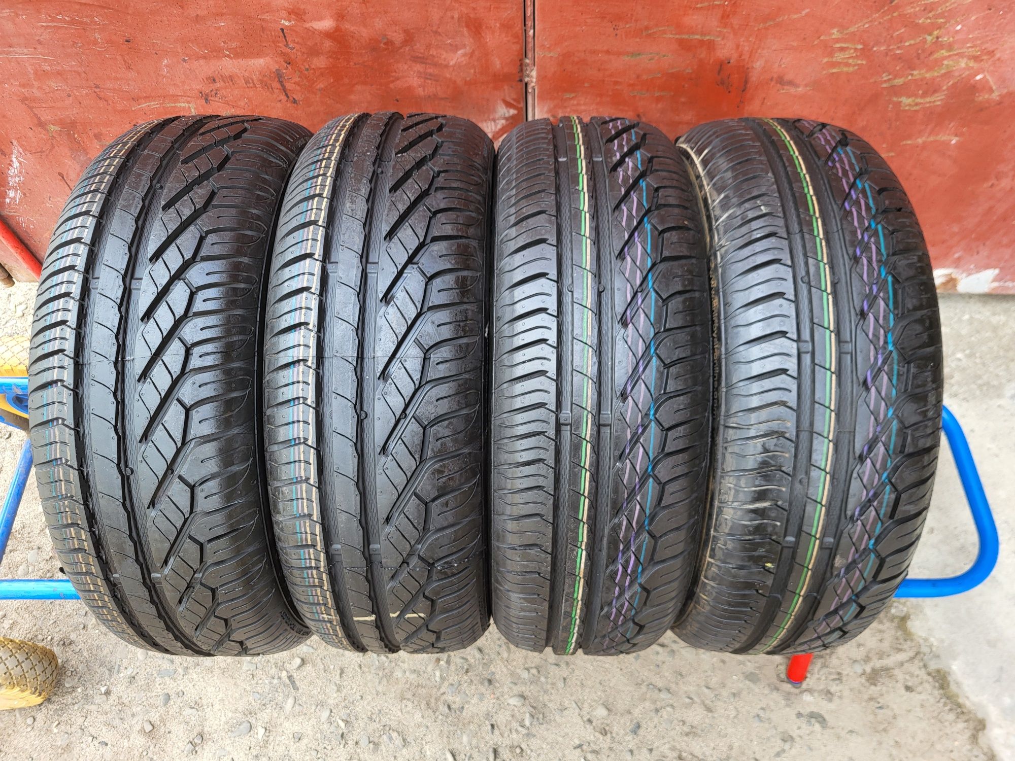 195/60/15 R15 Uniroyal RainExpert 3 4шт ціна за 1шт шини нові