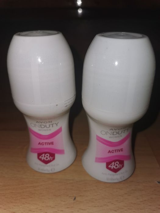 Damski dezodorant w kulce Avon On duty Active 50 ml