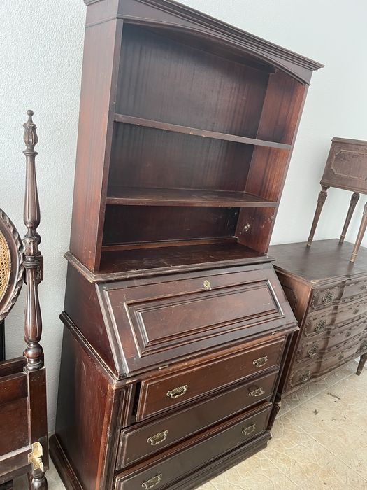 Conjunto cama, comoda, mesa de cabeceira, escrivaninha