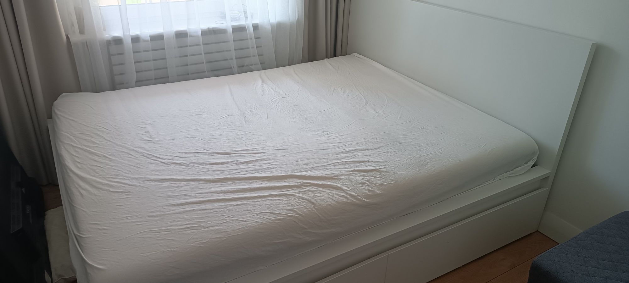 Używane łóżko malm Ikea, 160x200cm, stan bardzo dobry, lonset i szufla