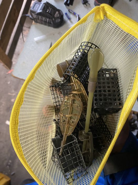 Koszyczki i podajniki wedkarskie