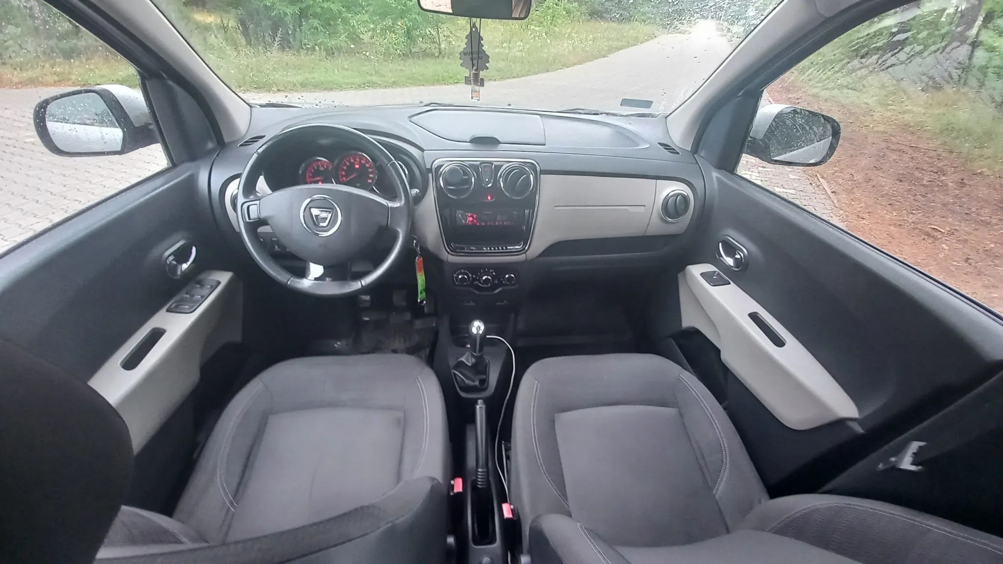 Dacia Lodgy Dacia Lodgy 1.6 benzyna+LPG 170 400 km