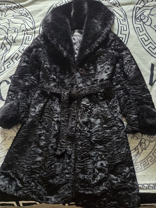 Шубка зимова 42р
