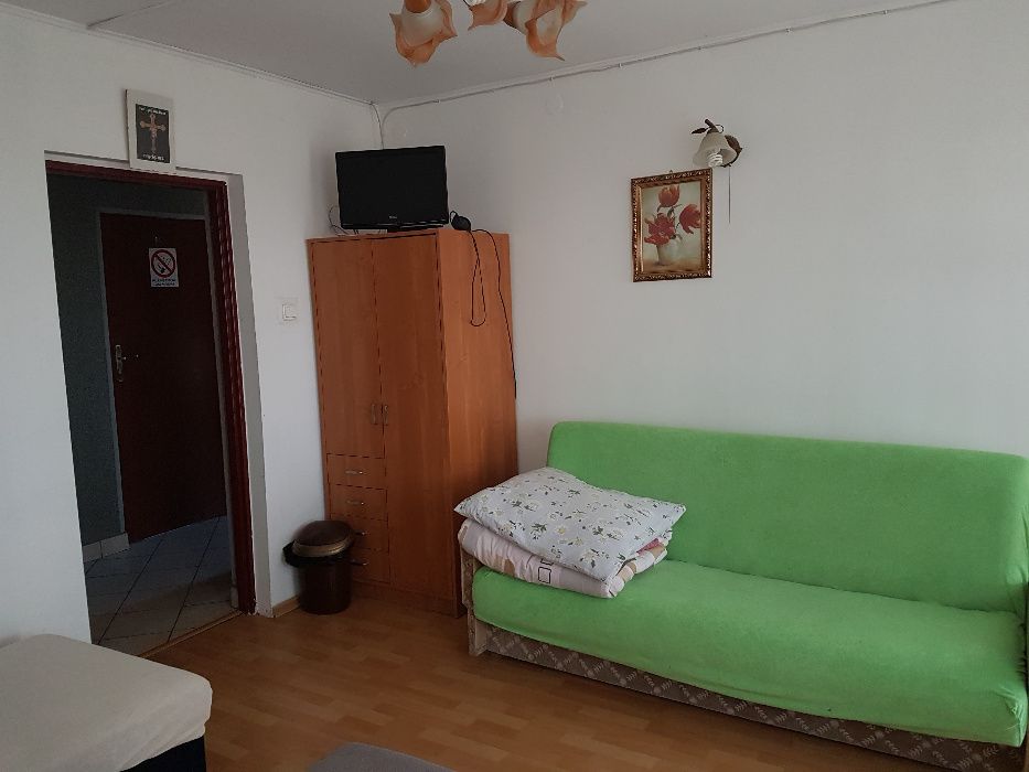Tanie noclegi.Noclegi pracownicze Poniatowa Opole Lubelskie 40-80zł