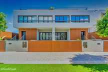 Lagoon Villas - Moradia T4 com o melhor Rooftop de Alcochete