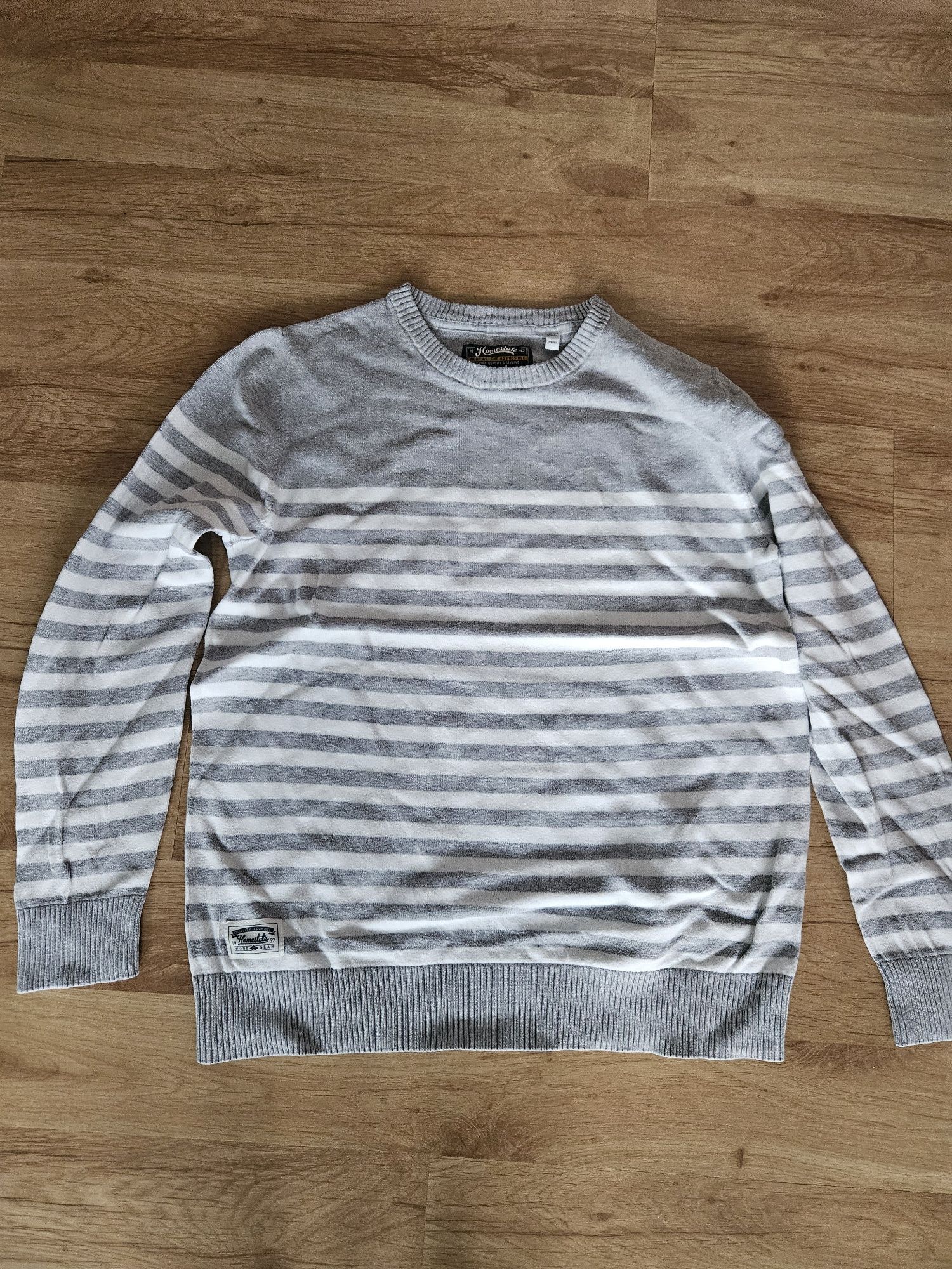Sweter  chłopięcy 158-164