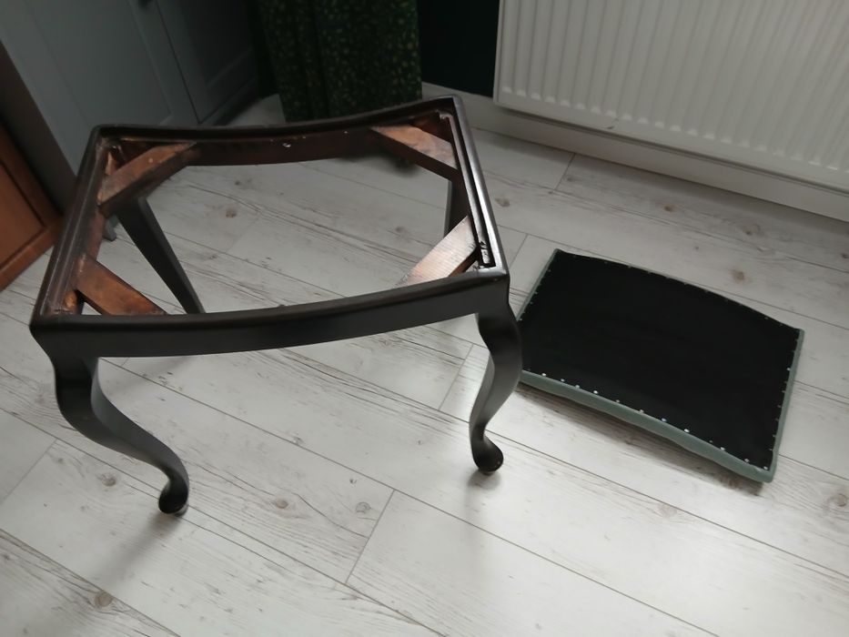 Krzesło taboret zabytkowy antyk