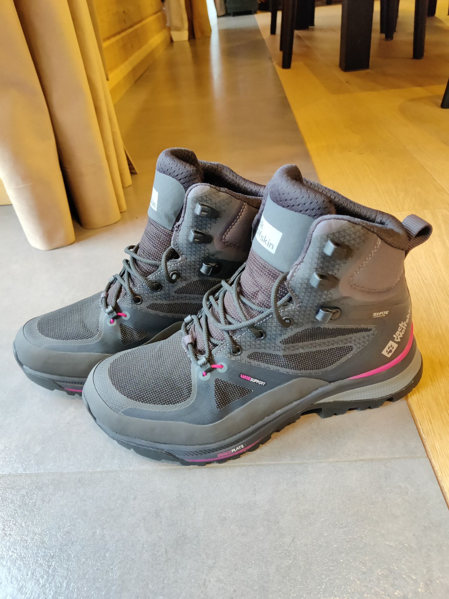 Buty trekkingowe wysokie Jack Wolfskin FORCE TREKKER TEXAPORE r. 39