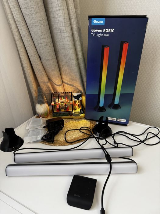 світлові панелі Govee RGBIC TV Light Bar