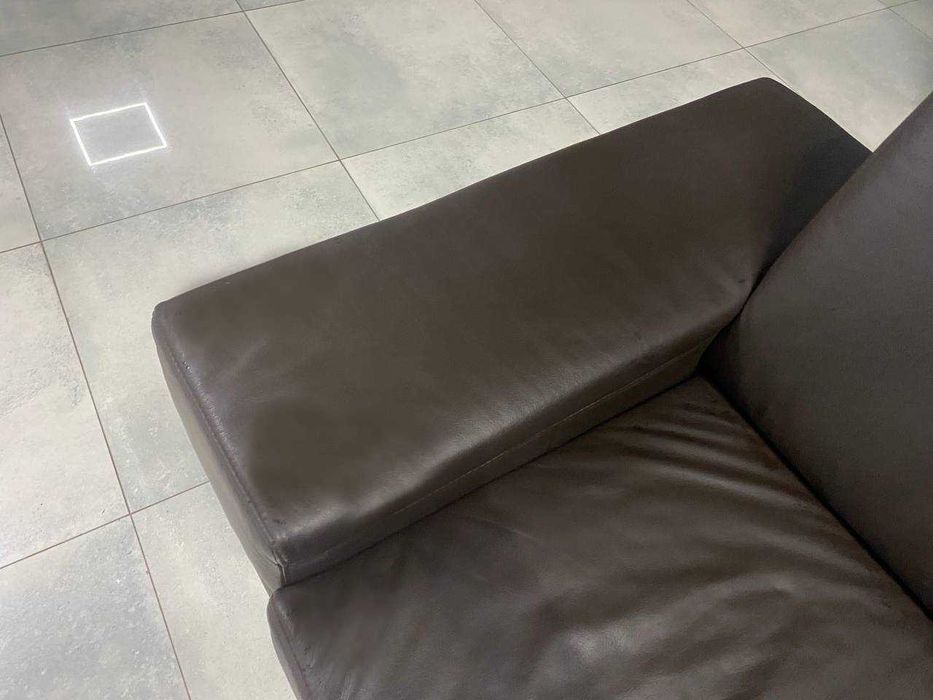Шкіряний диван. Кутовий диван. Розкладний. Бежевий диван. Релакс.