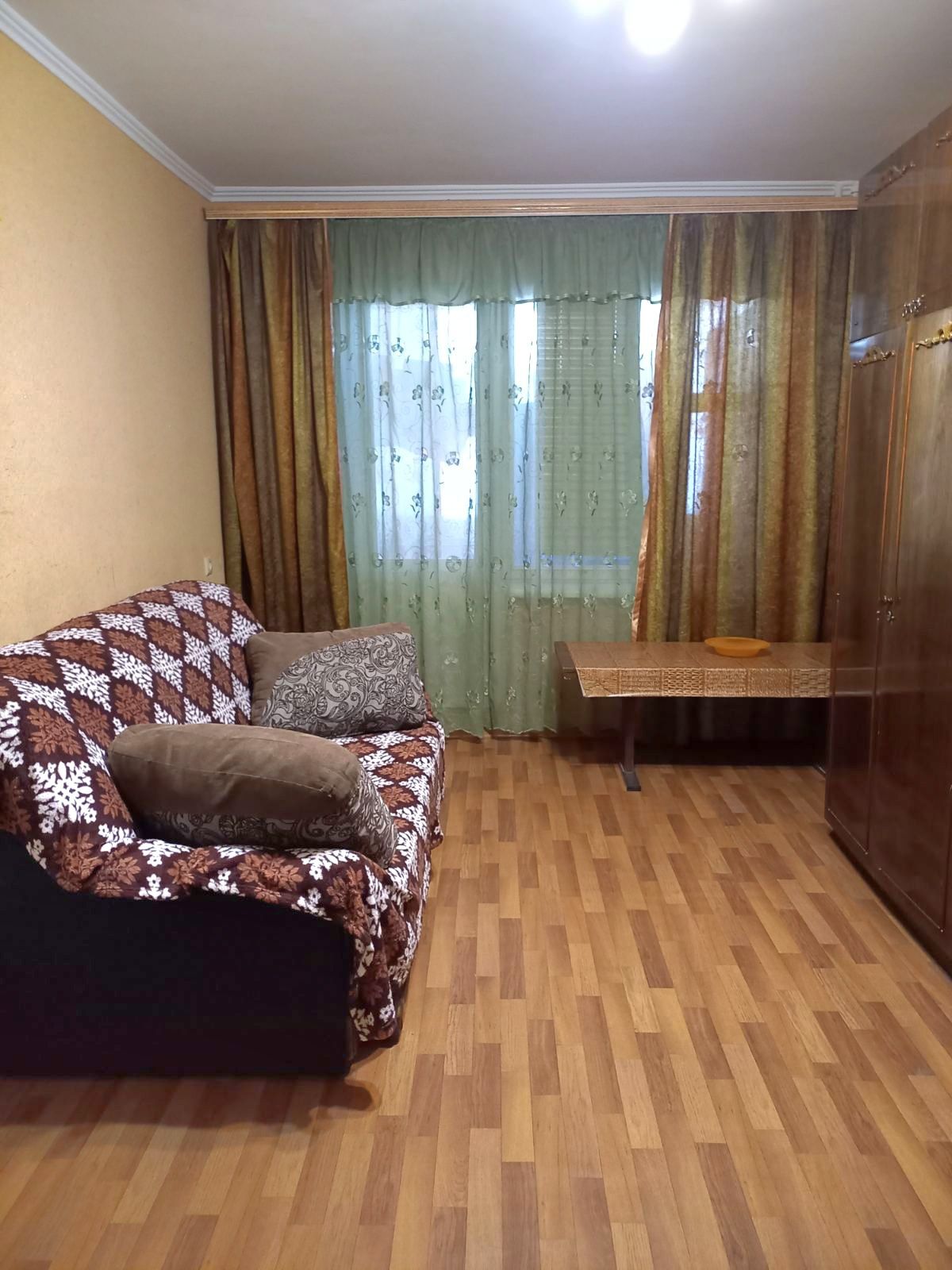 Долгосрочная аренда 1кв. 4/9. Пески. Ул. Водограйная