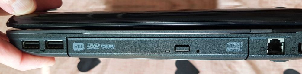Ноутбук 15.6'' Aser Aspire 5738Z, SSD 128 Гб HDD ОЗУ 4 Гб HDMI 4 USB