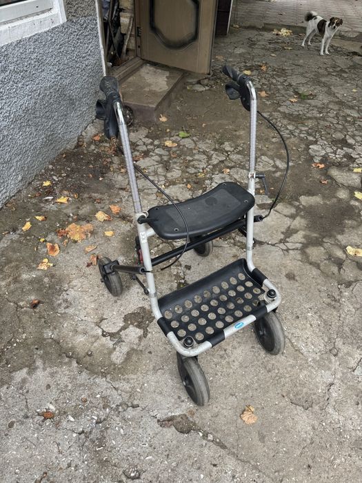 Продам инвалидные ходунки