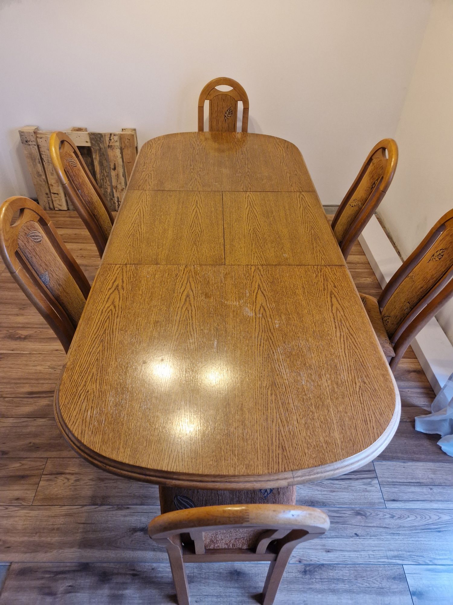 Stół drewniany, rozkładany z krzesłami - Kalwaria