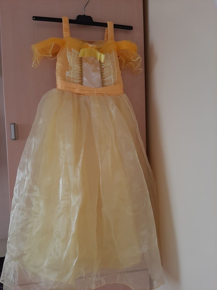 Przebranie sukienka Księżniczka Bella. Rozmiar 122-128.