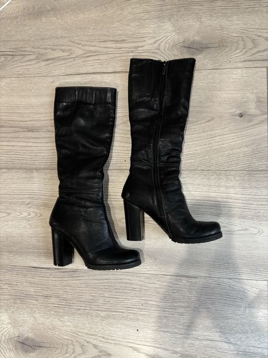 Продам чоботи жіночі зимові