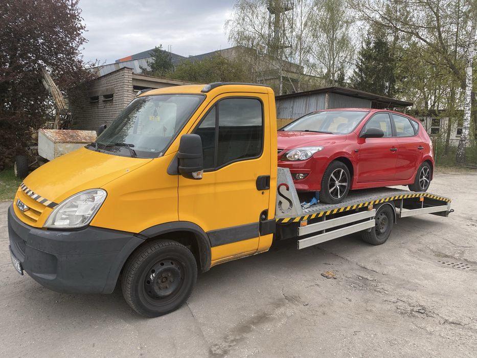 Usługi transportowe autolaweta 7/24 holowanie pomoc drogowa transport