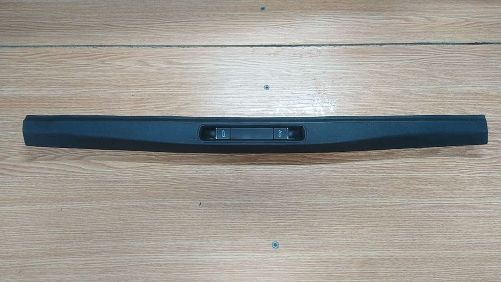 Porsche 911 991 981 накладка лівого порогу з кнопками 99155501904