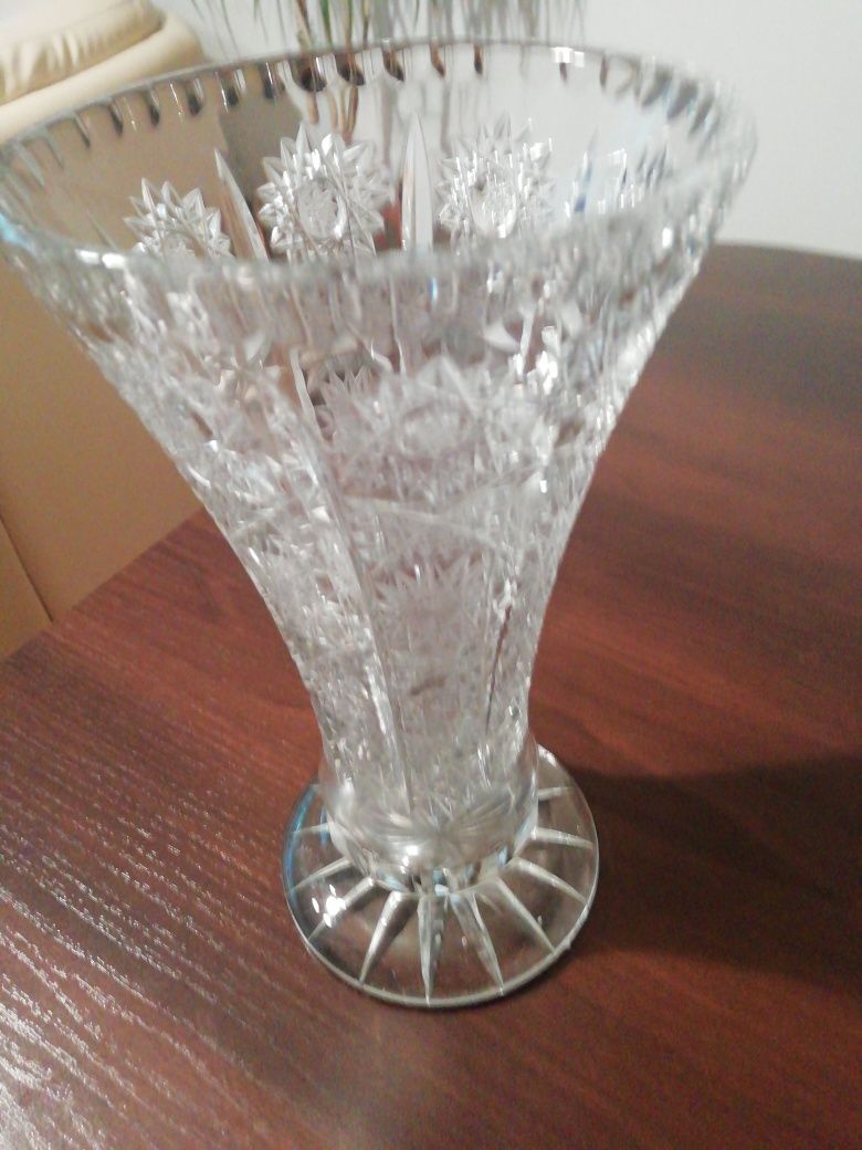 Sprzedam kryształowy wazon